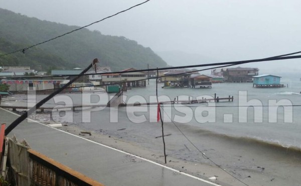 Honduras: tormenta Earl puede convertirse en huracán hoy en la tarde